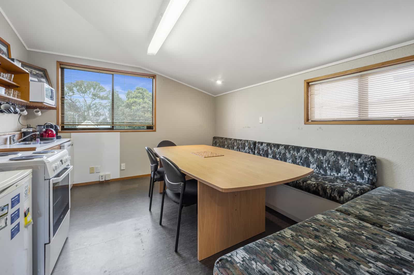 048_Open2view_ID576343-12_Western_Rd